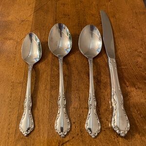 Oneida MANSION HALL Stainless Distinction Deluxe knife Teaspoon Tablespo…